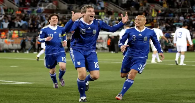 荷兰公园老鹰vs卡布尔彻直播_免费荷兰公园老鹰vs卡布尔彻直播频道在线观看_实时在线荷兰公园老鹰vs卡布尔彻直播频道-24直播